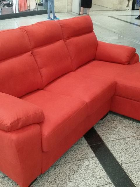 <p>UN CONFORT ASSOLUTO E UN DESIGN ECCELLENTE PER RILASSARSI CON STILE.<br>COMPOSIZIONE COME DA FOTO,DIVANO 2 POSTI CON CHAISE-LONGUE DX/SX TESSUTI E COLORI A SCELTA L 224X162 P 100 H 98 A SOLI 1300,00 , CON POSSIBILITA' DI AGGIUNGERE MECCANISMO RELAX ELETTRICO O MANUALE!!!!<br>POSSIBILITA' DI POTERLO SCEGLIERE ANCHE  2 POSTI  L 160 P 100 H 98 <br>3 POSTI  L 220 P 100 H 98<br>ANCHE IL 2/3 POSTI POTETE SCEGLIERLO CON OPZIONE RELAX ELETTRICO O MANUALE</p>